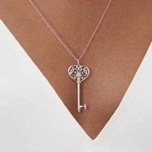 TIFFANY KEY💖💖got it for Christmas not my style